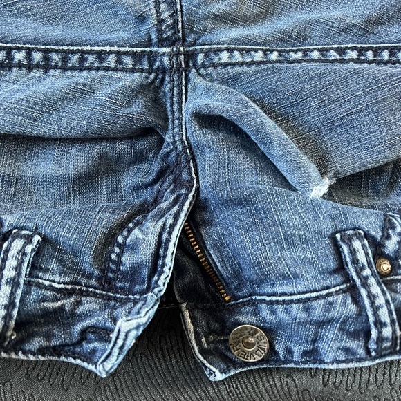 Silver Jeans - Picture 2 of 10